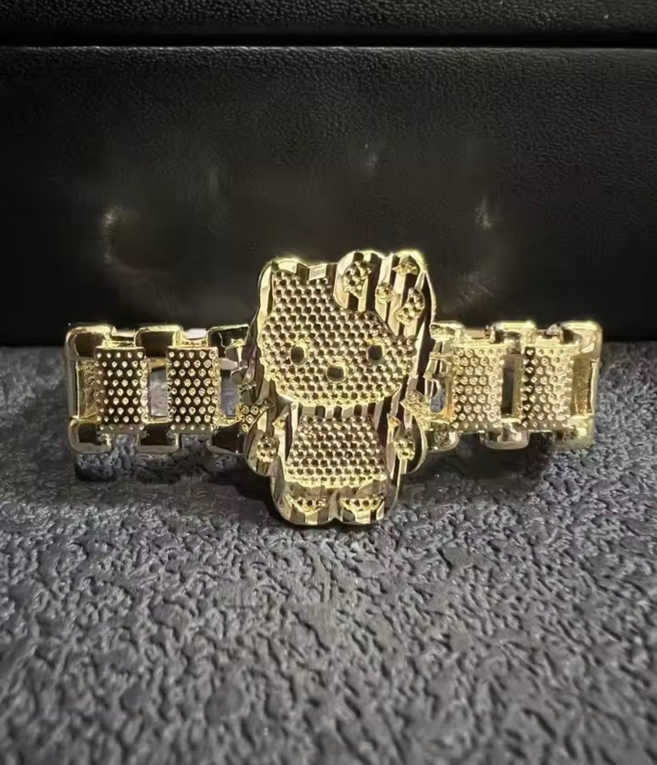 HK Two-Finger Nugget Ring