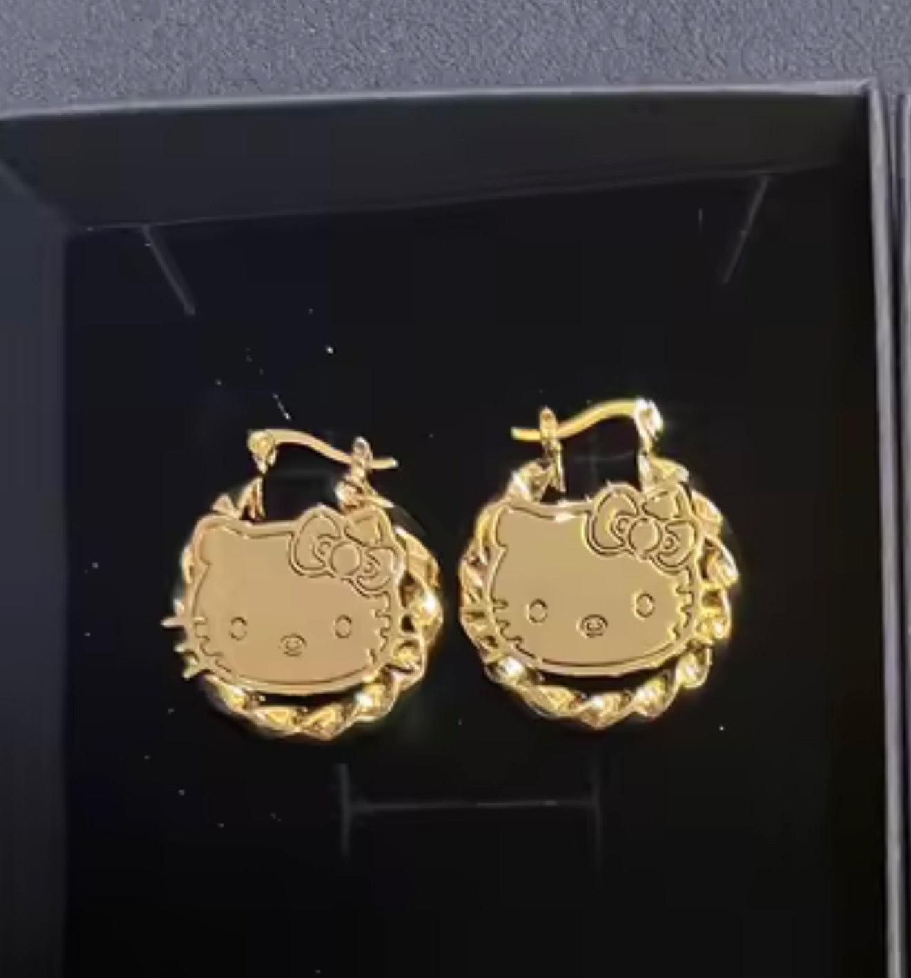 Mini HK Hoops