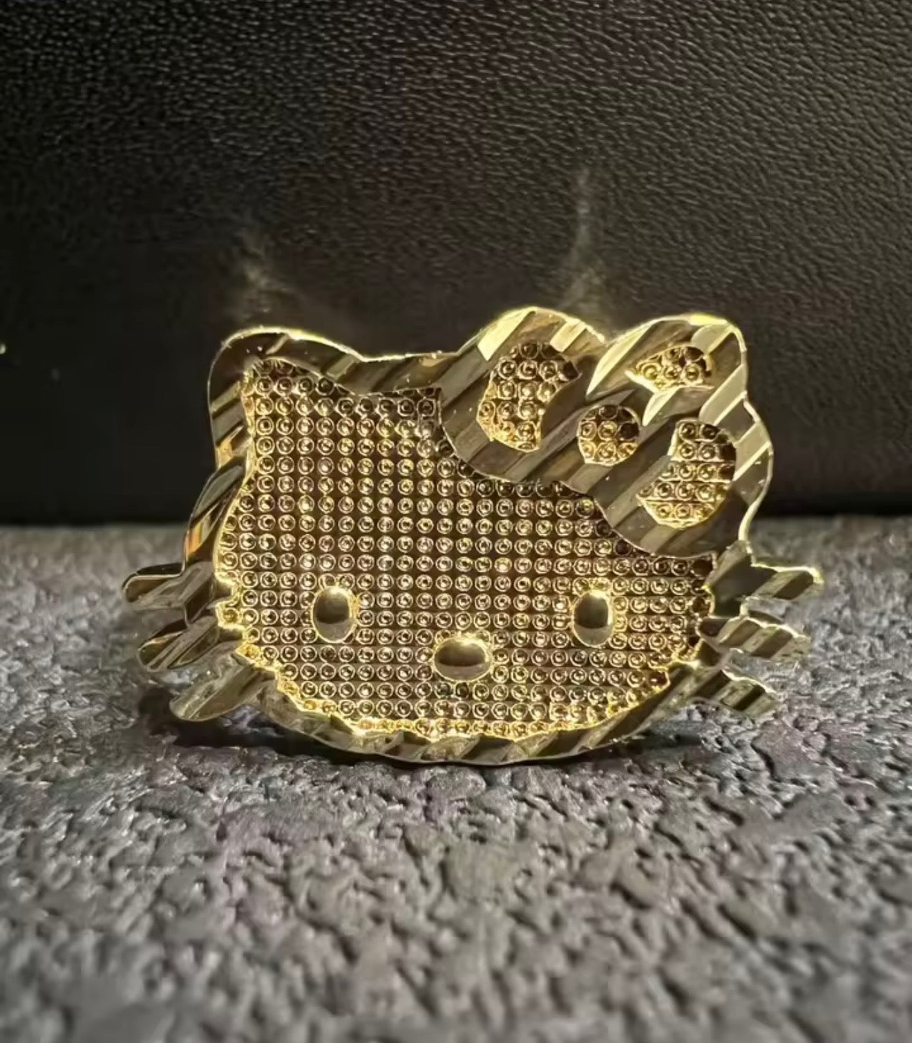 HK Head Nugget Ring